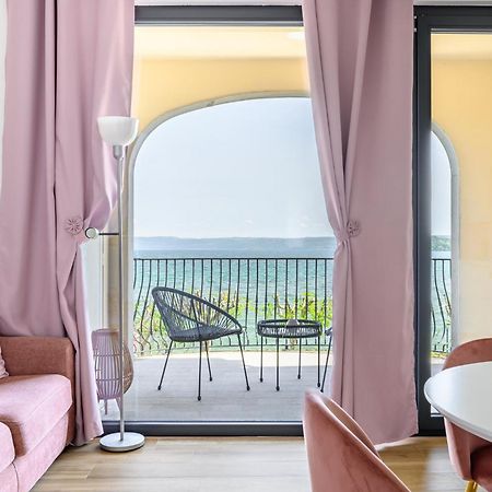 Casa Vacanze Maddalena - Palazzetto Sul Lago - Diamante Rosa Marta Zimmer foto