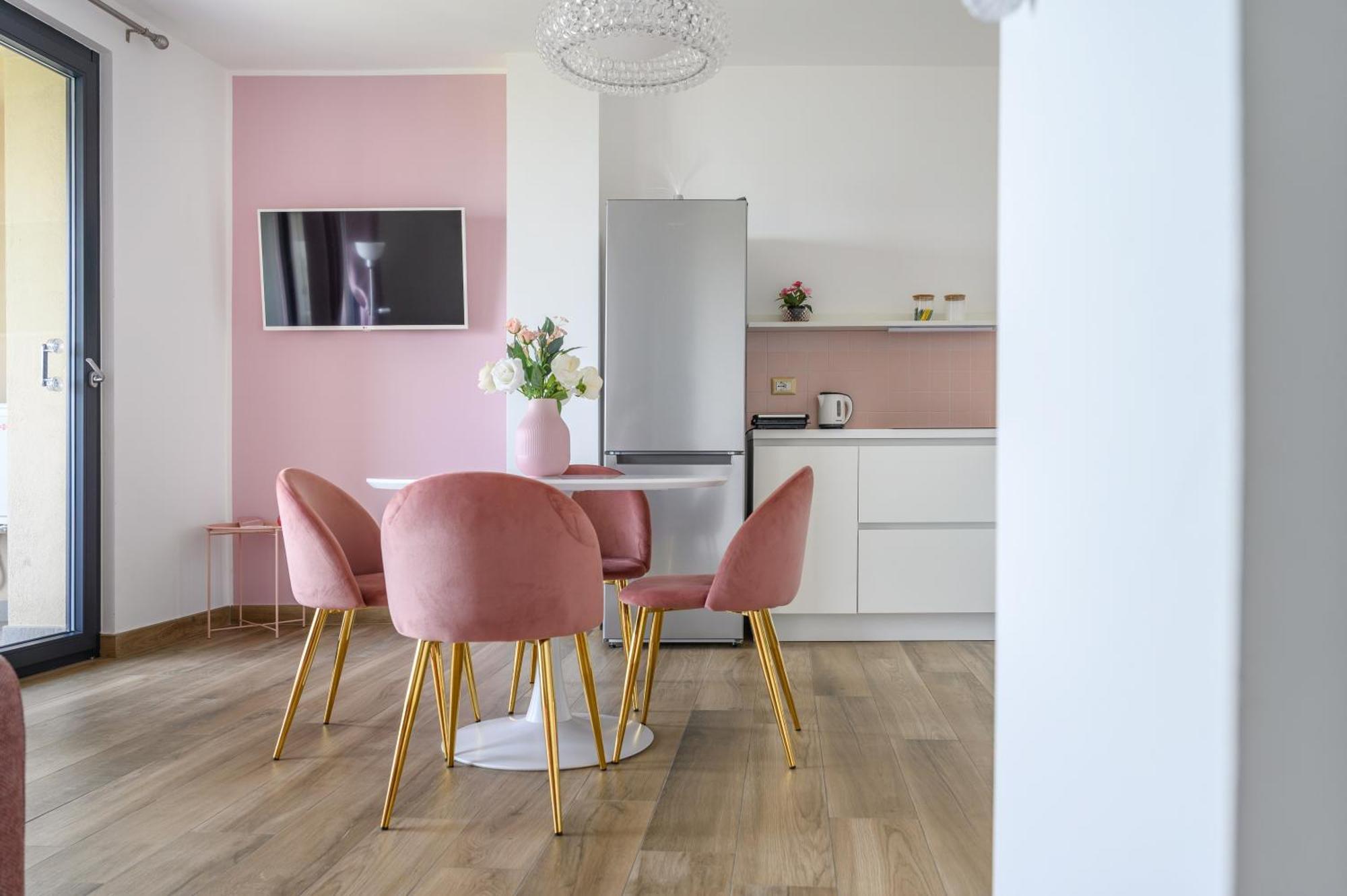 Casa Vacanze Maddalena - Palazzetto Sul Lago - Diamante Rosa Marta Exterior foto