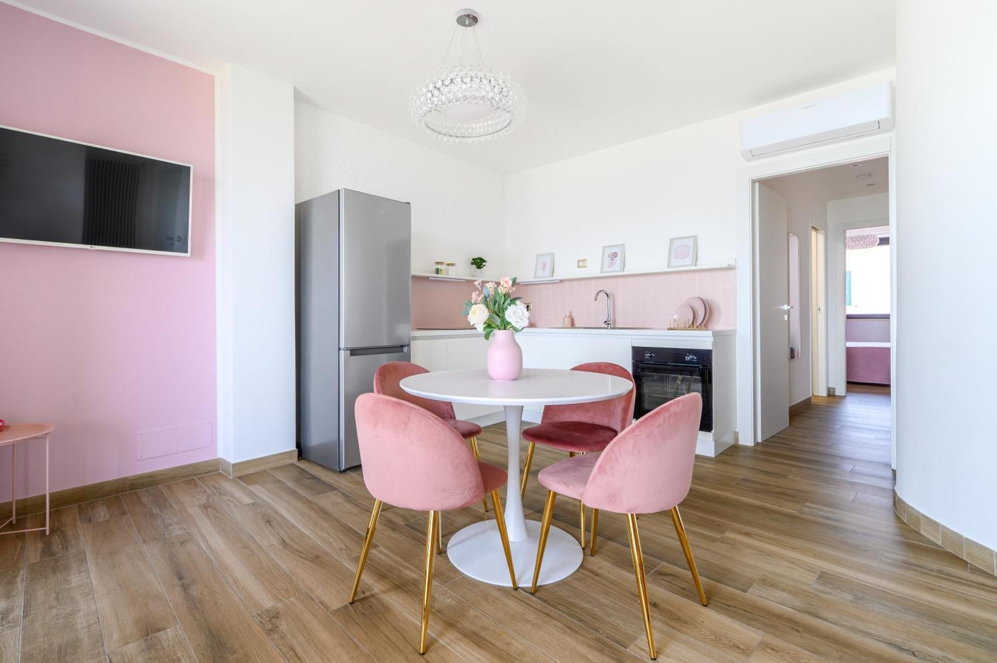 Casa Vacanze Maddalena - Palazzetto Sul Lago - Diamante Rosa Marta Exterior foto