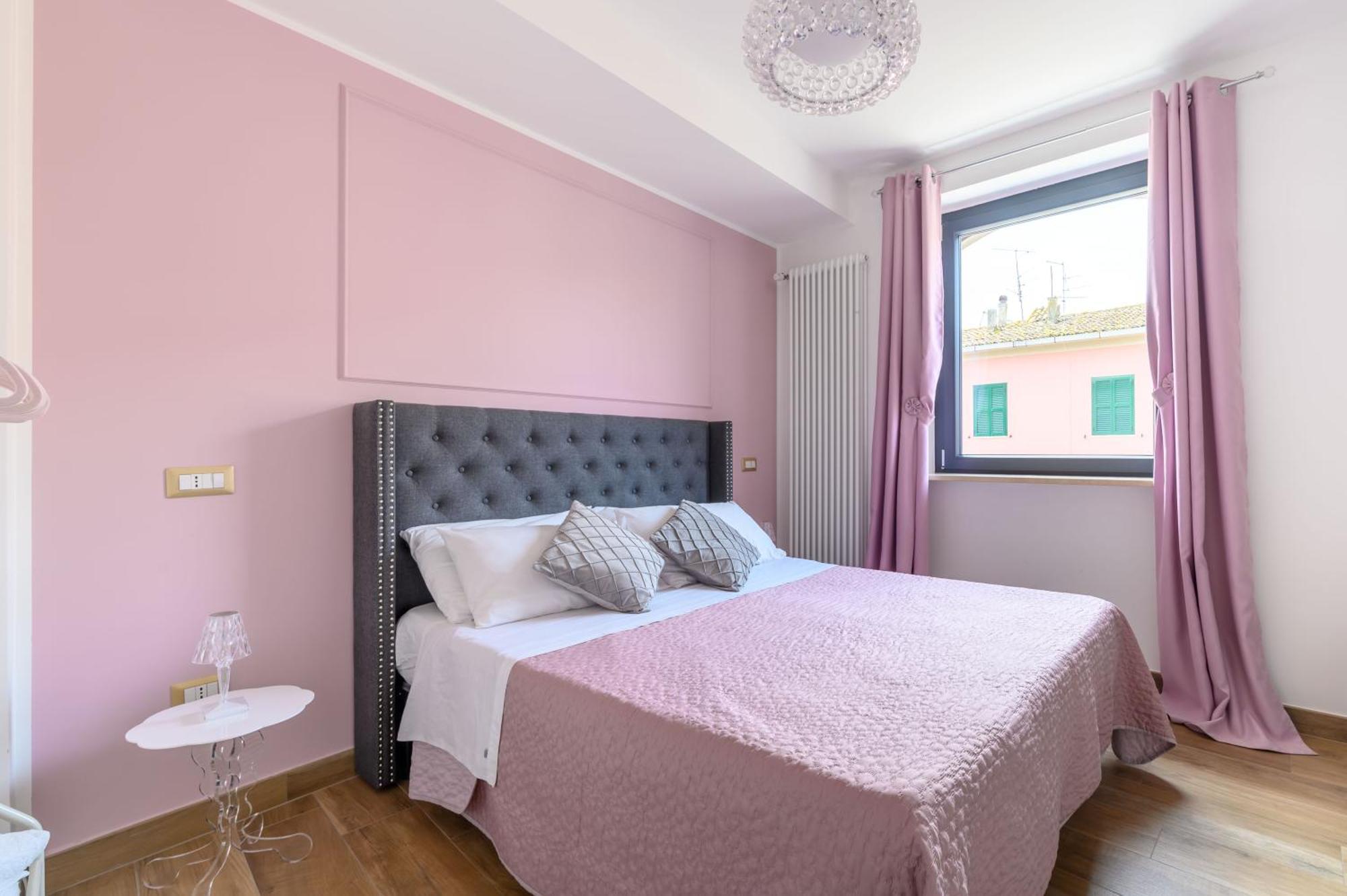Casa Vacanze Maddalena - Palazzetto Sul Lago - Diamante Rosa Marta Exterior foto